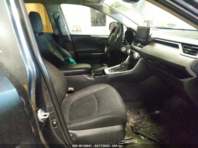 Toyota RAV4 LE 2020 2T3H1RFV0LW081556 Image 6