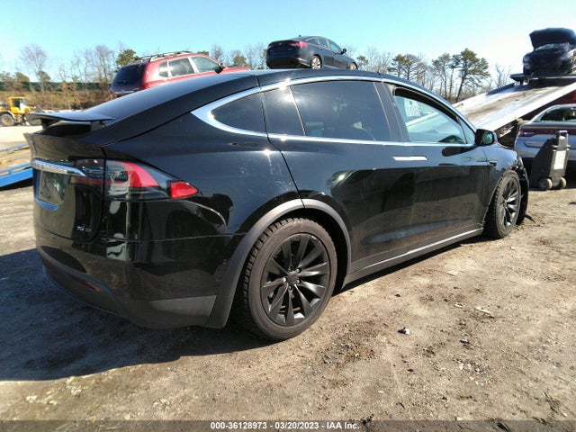 2016 TESLA MODEL X 5YJXCDE26GF026587 Photo 3