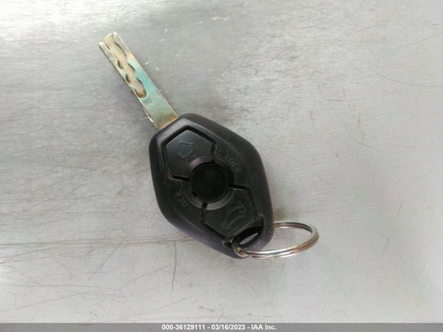2004 BMW 3 SERIES 325I VIN: WBAAZ33474KP84078