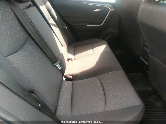 2021 Toyota RAV4, VIN: JTMRWRFV0MD124717