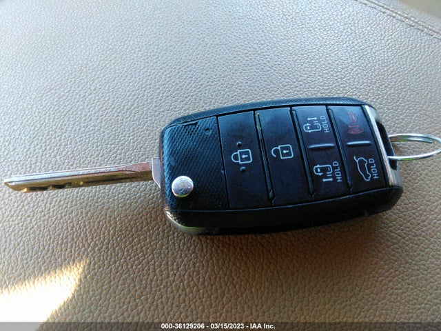 KIA SEDONA LX 2015 KNDMB5C17F6070419 Image 11