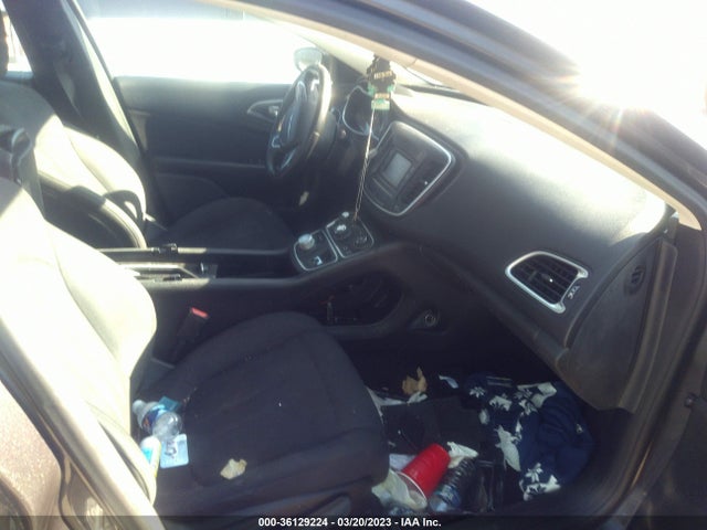 Chrysler 200 Limited 2015 1C3CCCAB0FN722901 Image 5