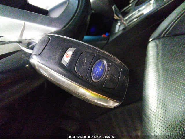 2016 SUBARU LEGACY 2.5I LIMITED VIN: 4S3BNBN64G3041002