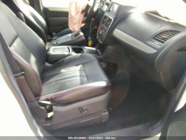 2C4RDGEG5JR335269 Dodge Grand Caravan Gt