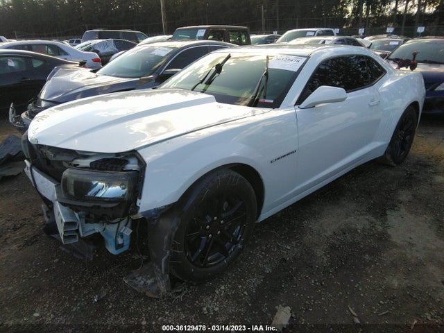 Chevrolet CAMARO LS 2015 2G1FB1E38F9283591 Image 2