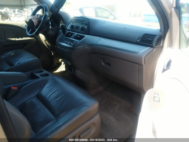 2008 HONDA ODYSSEY EX-L VIN: 5FNRL38698B021158