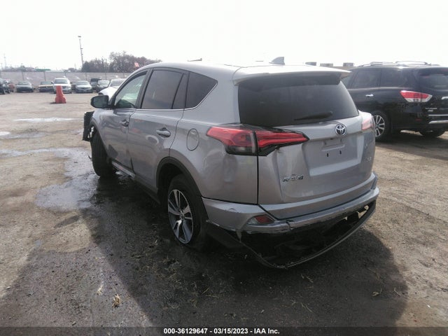 2018 TOYOTA RAV4 XLE VIN: 2T3WFREVXJW469451