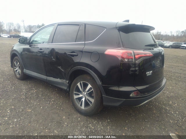 2018 TOYOTA RAV4 XLE/ADVENTURE VIN: 2T3RFREV5JW815404