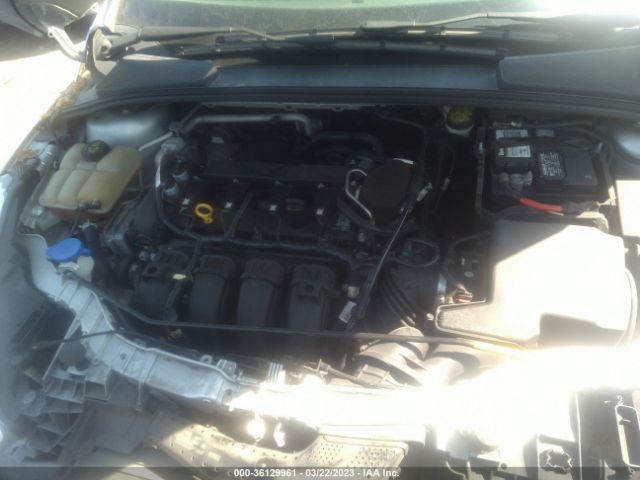1FADP3F2XFL295600 Ford FOCUS SE