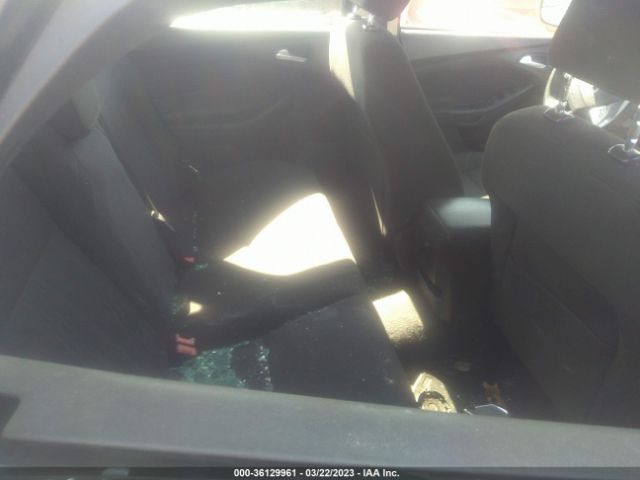 1FADP3F2XFL295600 Ford FOCUS SE
