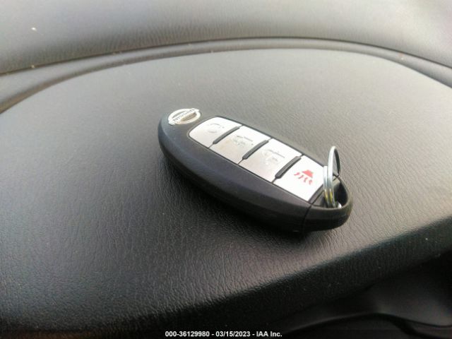5N1DR2MN0HC689844 Nissan Pathfinder Sv