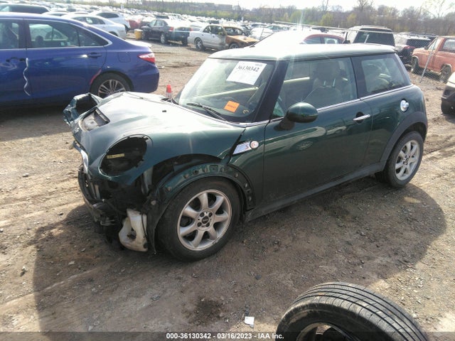 Mini Cooper Hardtop S 2009 WMWMF73529TT97123 Image 2