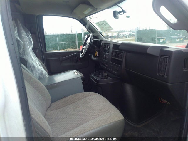 GMC SAVANA CARGO VAN 2017 1GTW7AFF4H1183464 Image 5