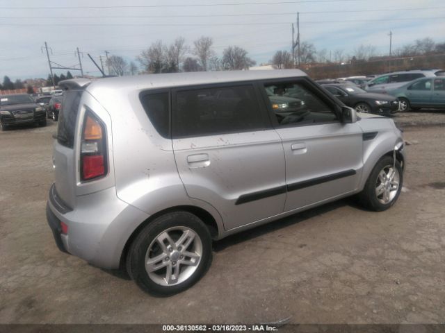 2010 KIA SOUL KNDJT2A23A7702667 Photo 3