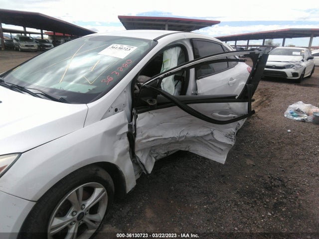 Ford FOCUS SE 2014 1FADP3F23EL363220 Image 7