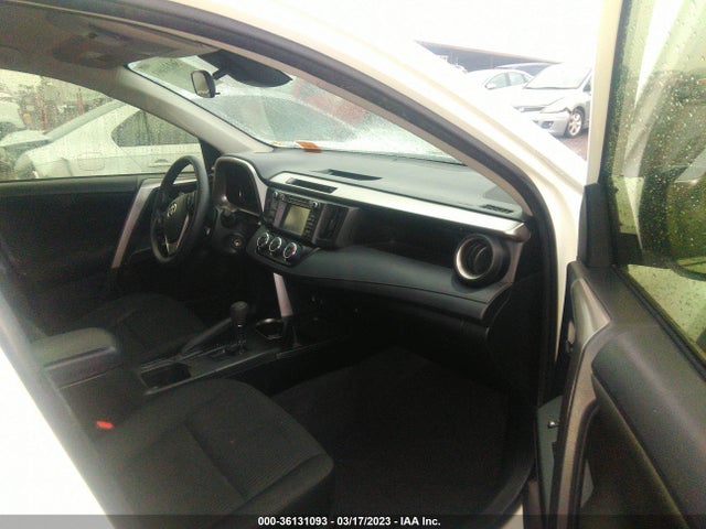 2018 TOYOTA RAV4 LE VIN: JTMZFREV9JJ157309