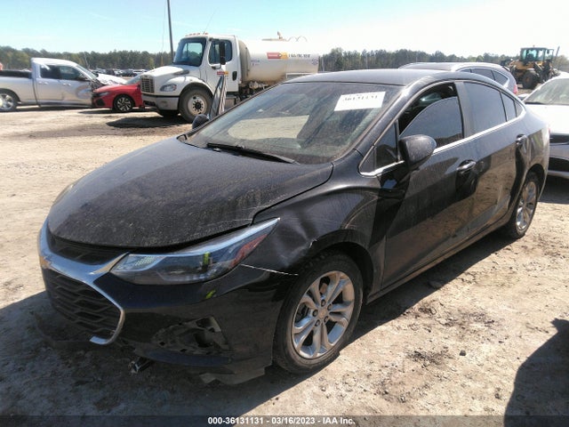 Chevrolet CRUZE LT 2019 1G1BE5SM9K7113701 Image 2