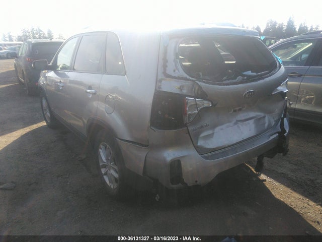 KIA SORENTO LX 2015 5XYKTCA68FG560257 Image 4