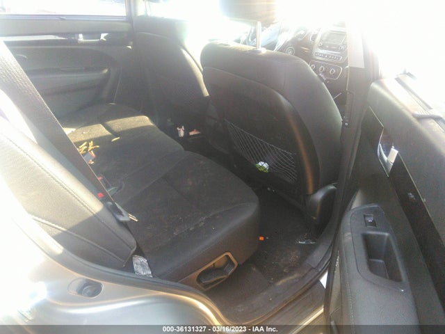 KIA SORENTO LX 2015 5XYKTCA68FG560257 Image 9