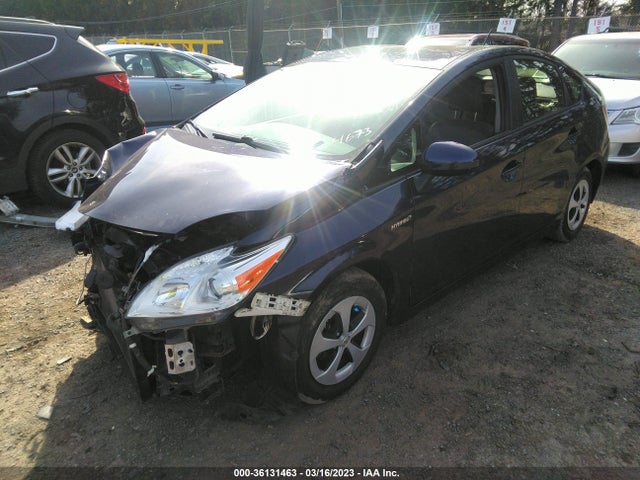 Toyota Prius Four 2015 JTDKN3DU8F0424673 Image 2