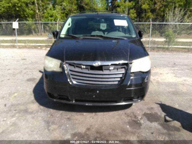 2A8HR54P18R769307 Chrysler Town & Country Touring