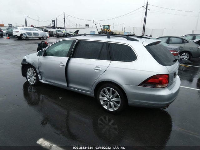3VWPL7AJ5BM652583 Volkswagen Jetta Sportwagen Tdi