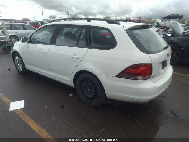 2013 Volkswagen Jetta Sportwagen S მანქანა იყიდება აუქციონზე, vin: 3VWPP7AJ8DM635848, აუქციონის ნომერი: 36131735