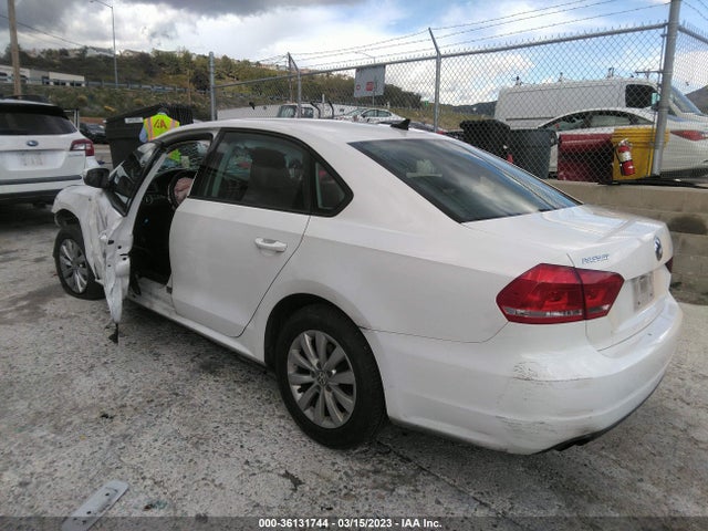 1VWAT7A30EC089276 Volkswagen Passat Wolfsburg Ed