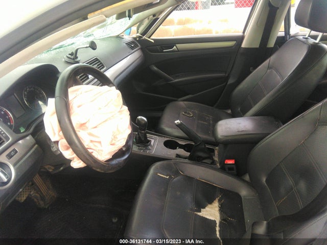 1VWAT7A30EC089276 Volkswagen Passat Wolfsburg Ed
