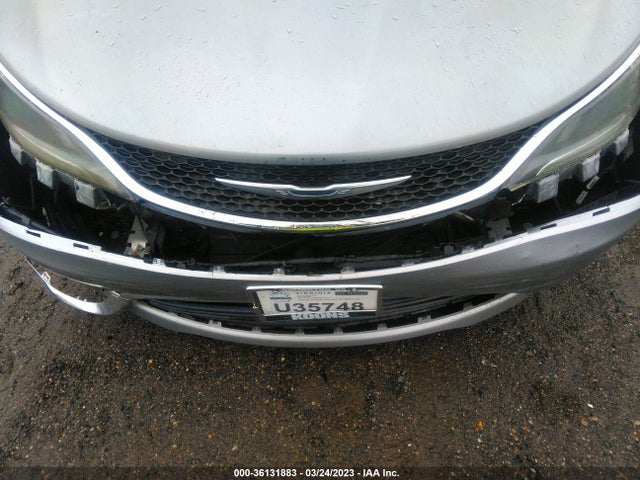 Chrysler 200 Limited 2015 1C3CCCAB5FN714714 Image 6