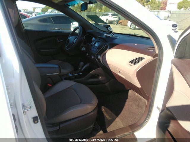 Hyundai TUCSON GLS 2015 KM8JT3AF0FU013361 Image 6