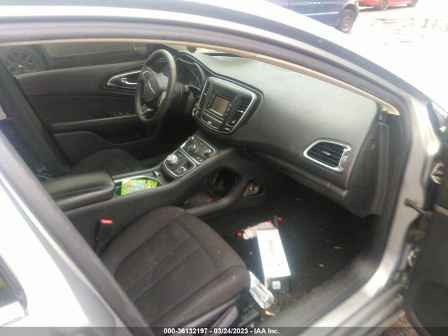 Chrysler 200 Limited 2015 1C3CCCABXFN622434 Image 5