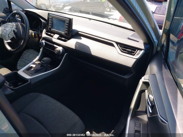 2022 Toyota RAV4, VIN: 2T3W1RFV0NW189086