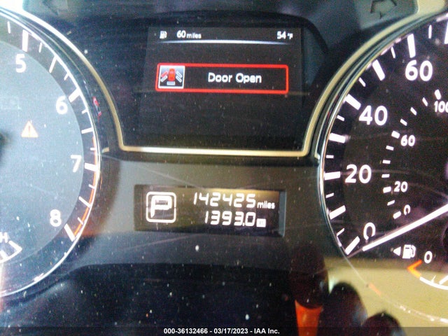 2014 NISSAN PATHFINDER SV VIN: 5N1AR2MN1EC647777