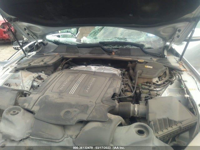 SAJWA1CZ3F8V87233 Jaguar XJ