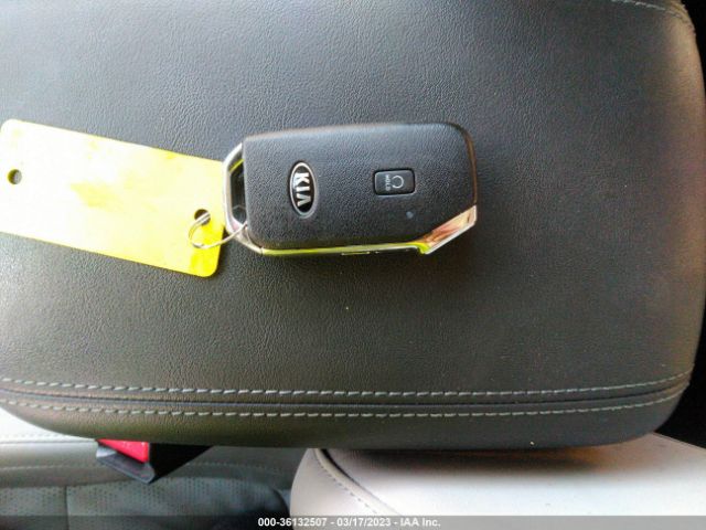 KNDERCAA3M7171312 KIA SELTOS EX