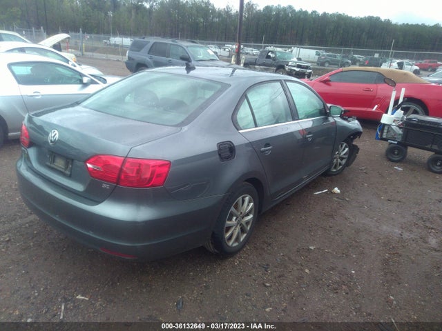 3VWD07AJ0EM287021 Volkswagen Jetta Sedan Se W/connectivity