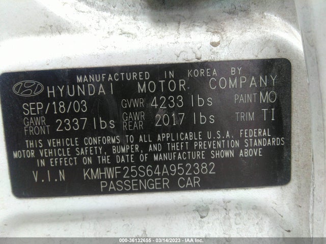 2004 HYUNDAI SONATA VIN: KMHWF25S64A952382