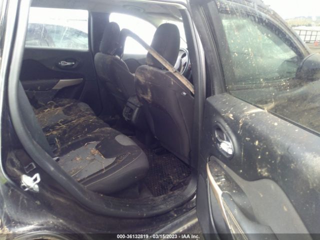 1C4PJMAB2HW571081 Jeep Cherokee Sport