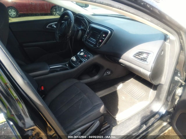 Chrysler 200 Limited 2015 1C3CCCAB9FN744671 Image 5