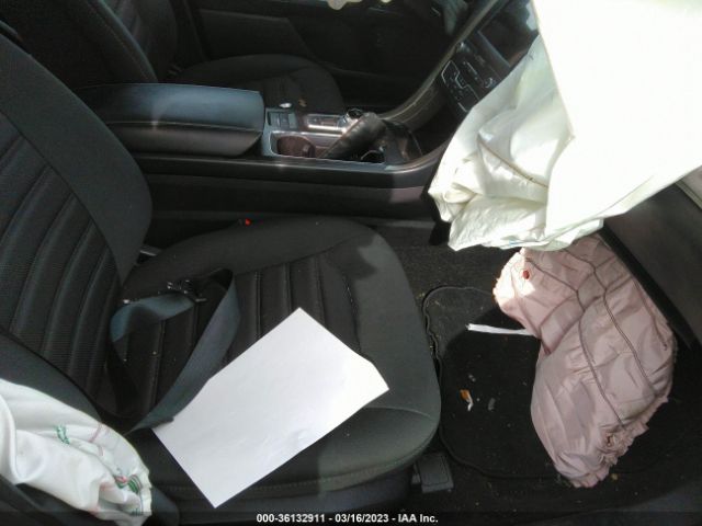 3FA6P0LU3KR118864 Ford Fusion Hybrid Se