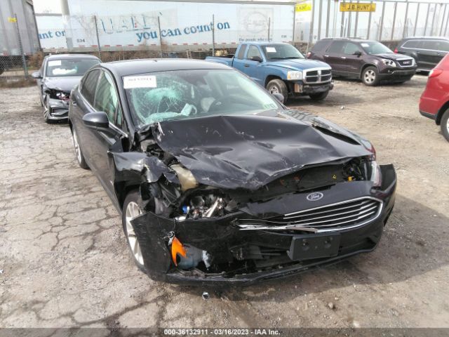 3FA6P0LU3KR118864 Ford Fusion Hybrid Se