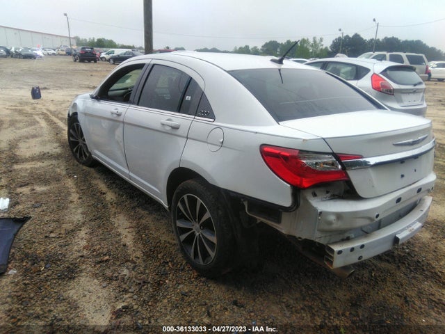 1C3CCBCG2EN187426 Chrysler 200 Limited