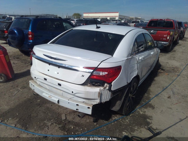 1C3CCBCG2EN187426 Chrysler 200 Limited
