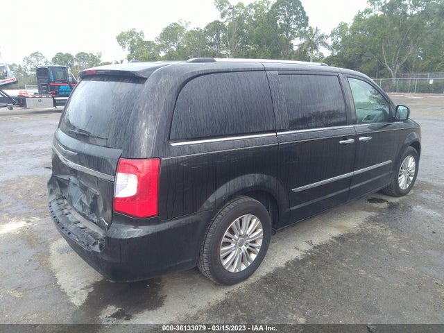 2C4RC1GG8ER464240 Chrysler Town & Country Limited