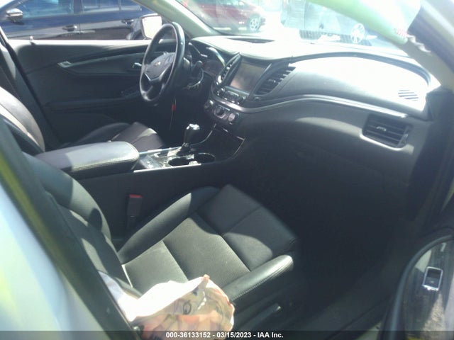 Chevrolet IMPALA LT 2017 2G1105S39H9182915 Image 6