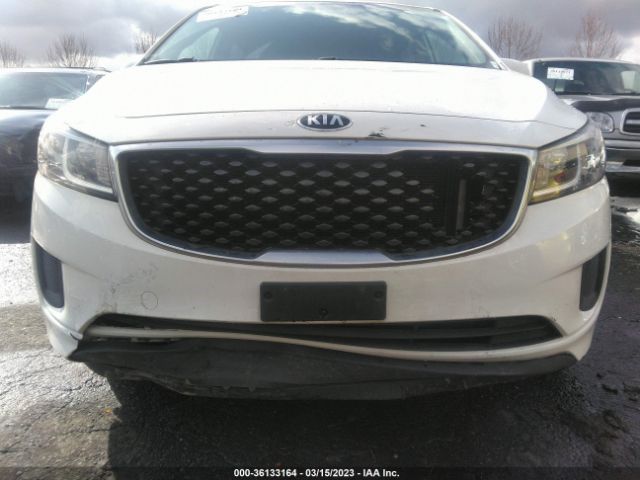 KNDMB5C10J6398614 KIA SEDONA LX