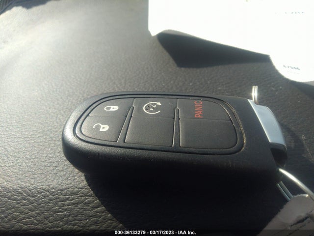 1C4PJMDB7HW576711 Jeep Cherokee Limited