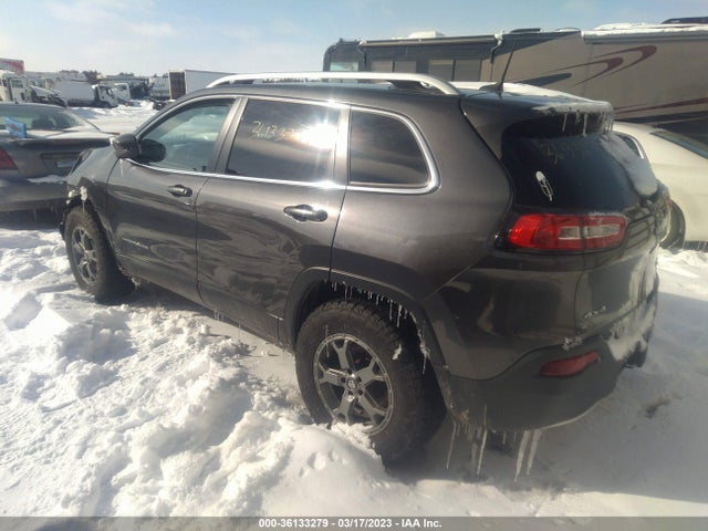1C4PJMDB7HW576711 Jeep Cherokee Limited