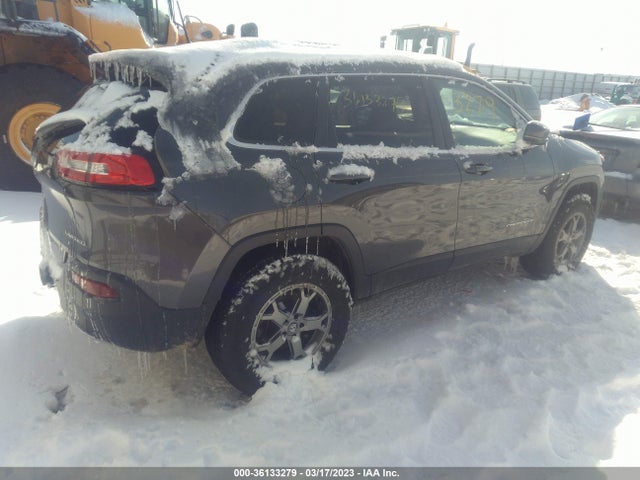 1C4PJMDB7HW576711 Jeep Cherokee Limited